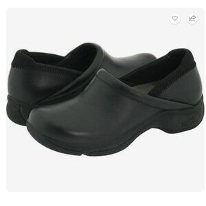 Dansko Kelsey Clogs 7.5–8 – Black, Leather, Nurse/Work/Teacher Friendly, Slip-On